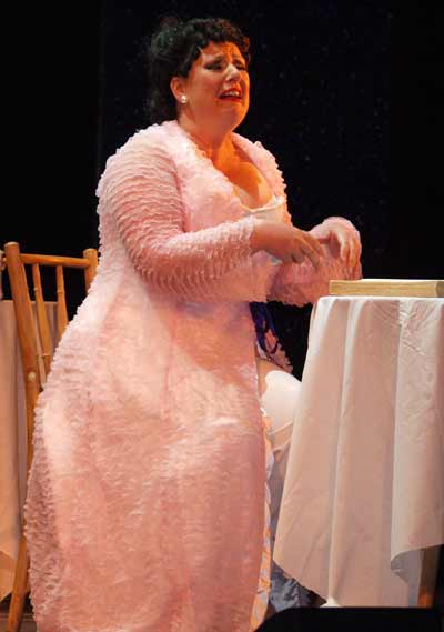  Tia Chang