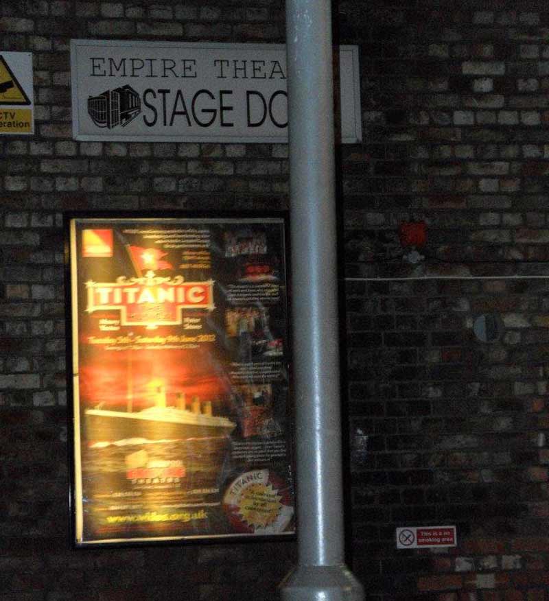 Empire - stage door