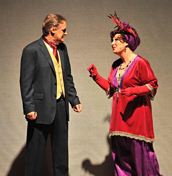 Gary Jones, Tia Chang